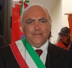Il sindaco di Barisciano smentisce <b>Walter Salvatore</b>: &#39;&#39;USRC competente ed ... - 130920